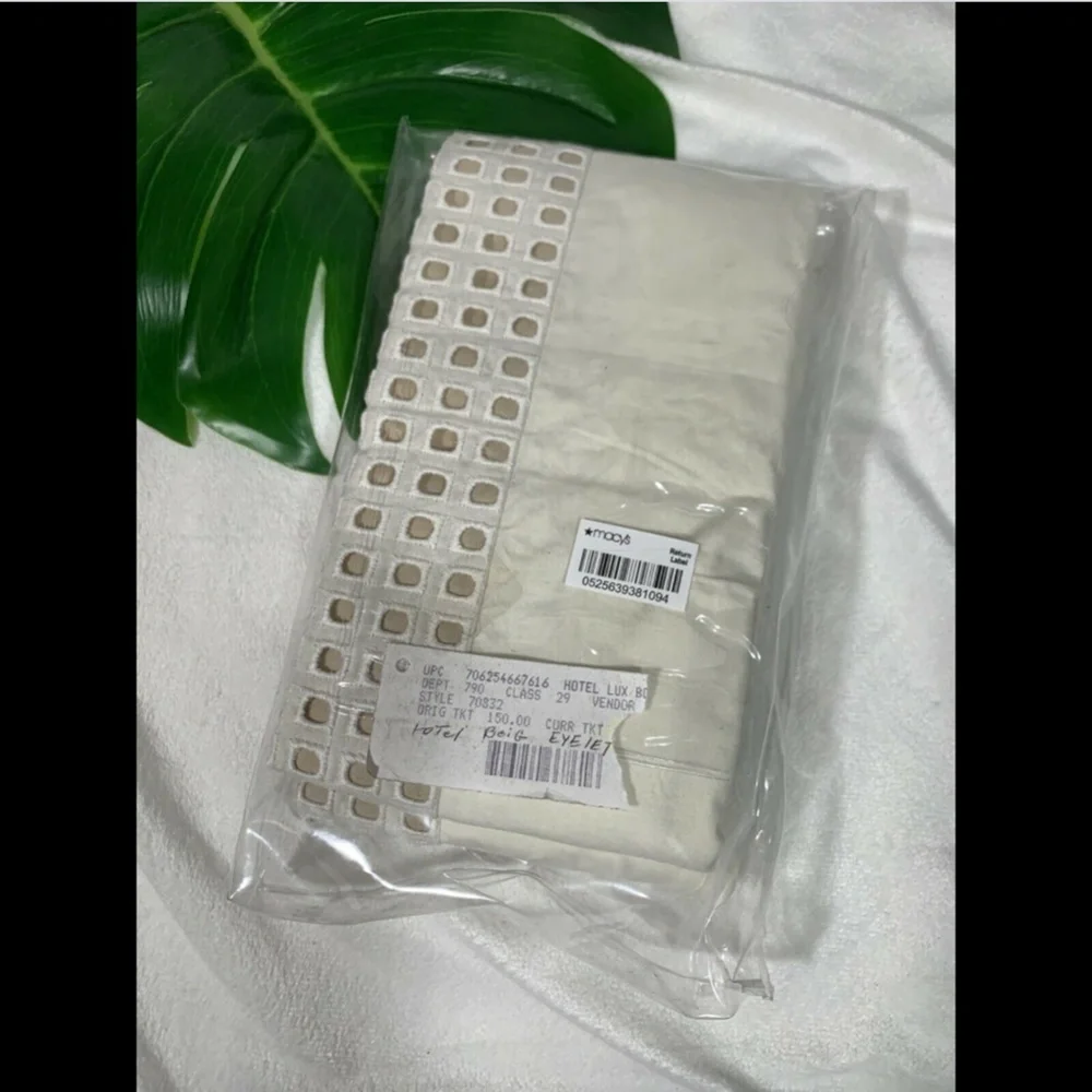 NEW Hotel Collection 100% Cotton Percale Eyelet (1) Standard Sham‎ #237